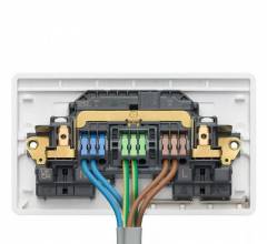 MK LOGIC PLUS 2G  RAPID FIX SCREWLESS TERMINAL 13A SWITCHED DOUBLE SOCKET