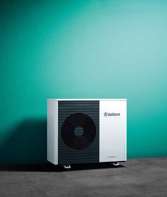 Vaillant aroTHERM plus air source heat pump 7kW